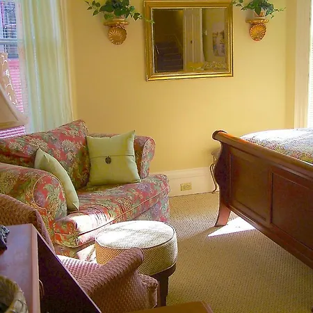 Lyndon House Bed & Breakfast Acomodação com café da manhã Lexington Quarto foto